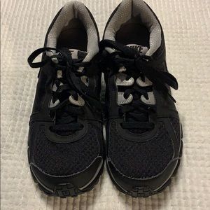 Black and grey snickers
